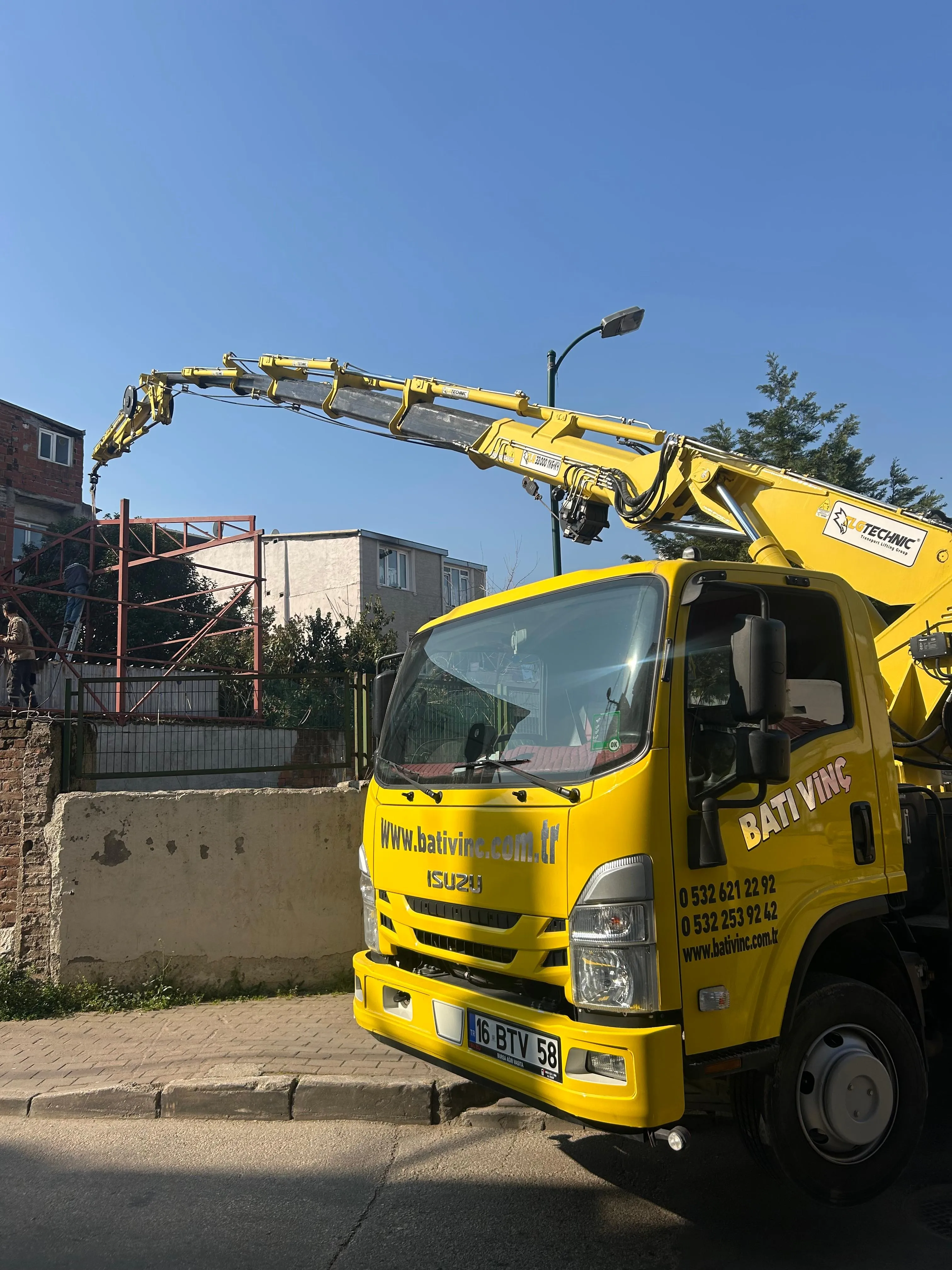 Bursa Çelik Çatı ve Sandviç Panel Montaj Vinç Hizmetleri